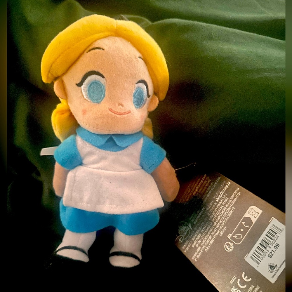 Alice in Wonderland Nuimos